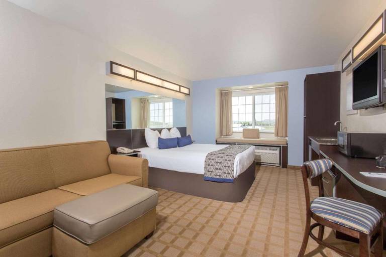 Microtel Inn & Suites by Wyndham Klamath Falls 