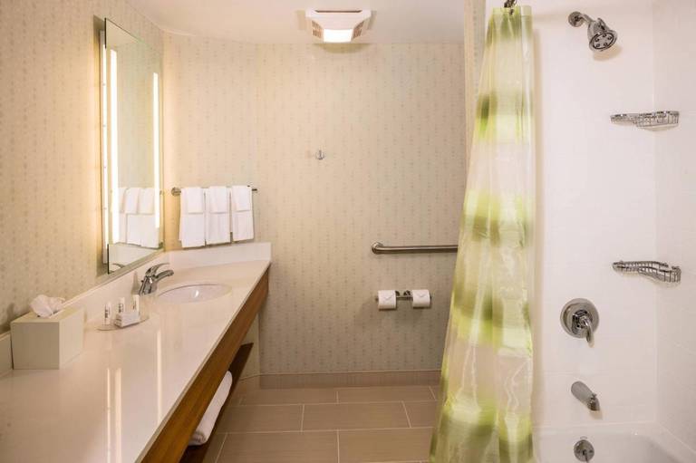 SpringHill Suites New York LaGuardia Airport 