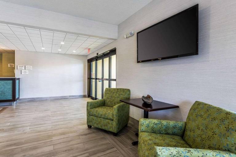 Stay Inn West Palm Beach Airport Hotel 