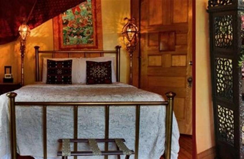 Henderson Castle Inn Bed & Breakfast  3* США, Каламазу