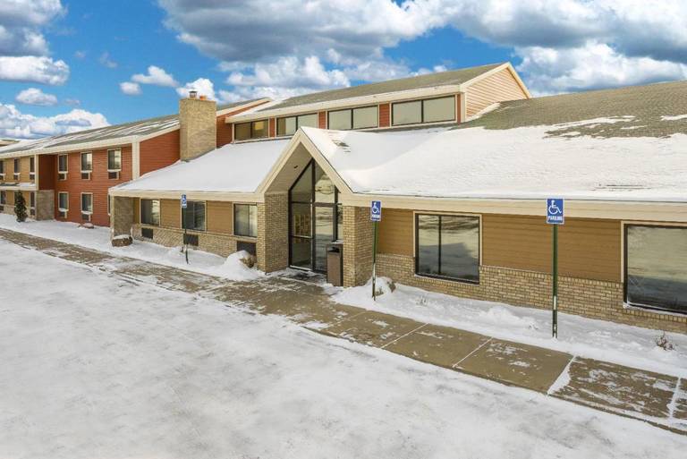 AmericInn Motel & Suites Sioux Falls 