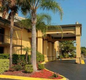 Econolodge South Point Jacksonville  в Джексонвилле