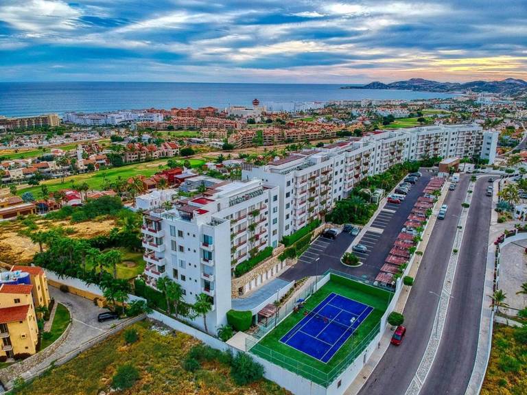 Alegranza Luxury Condominium Resort 