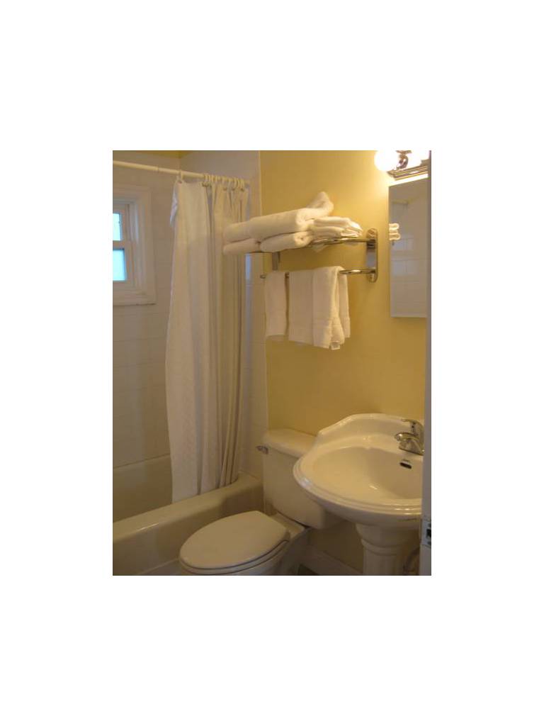 The Holiday Court Villas and Suites 