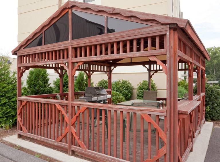 Candlewood Suites-West Springfield 