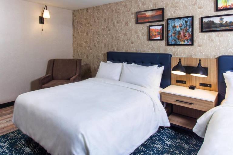 GrandStay Hotel & Suites Appleton 