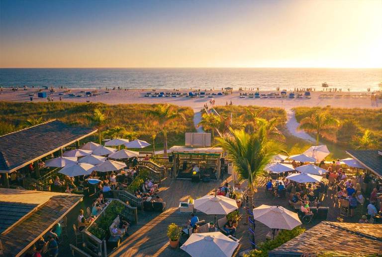 Beachcomber Beach Resort & Hotel 