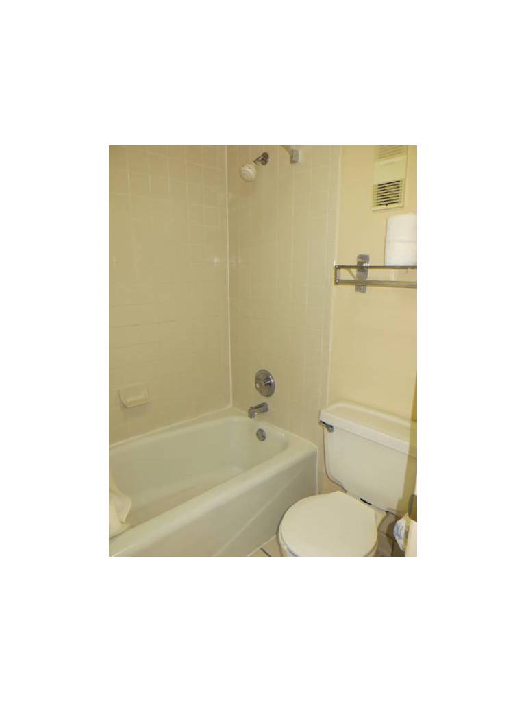 Roomba Inn & Suites - Kissimmee 