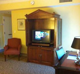 Wyndham Baltimore Peabody Court  в Балтиморе