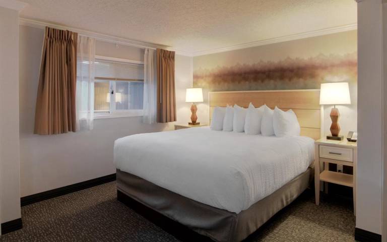 Hallmark Resort in Cannon Beach 