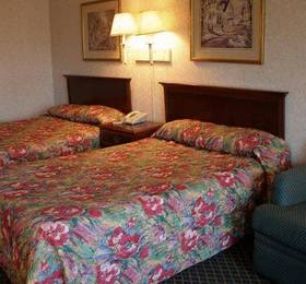 Туры в Scottish Inn and Suites Corona  в США