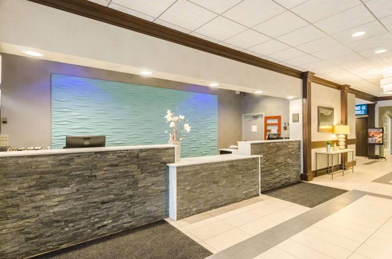 Clarion Hotel West Springfield 