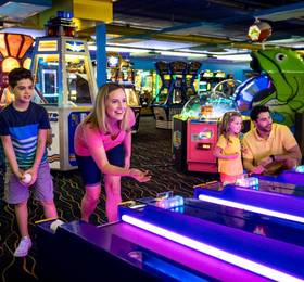Castaway Bay Indoor Water Park  в Сандаски