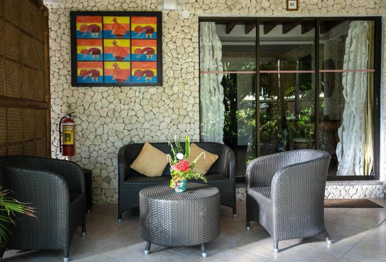 Dolphin House Resort Moalboal 