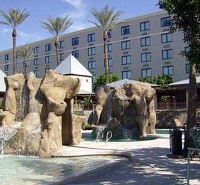 Отдых в Phoenix Place Hotel & Suites  - США, Финикс