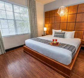 Туры в Chesterfield Hotel & Suites  в США