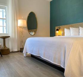Marseilles Beachfront Hotel  в Майами-Биче