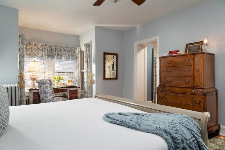 Cornerstone Bed & Breakfast 