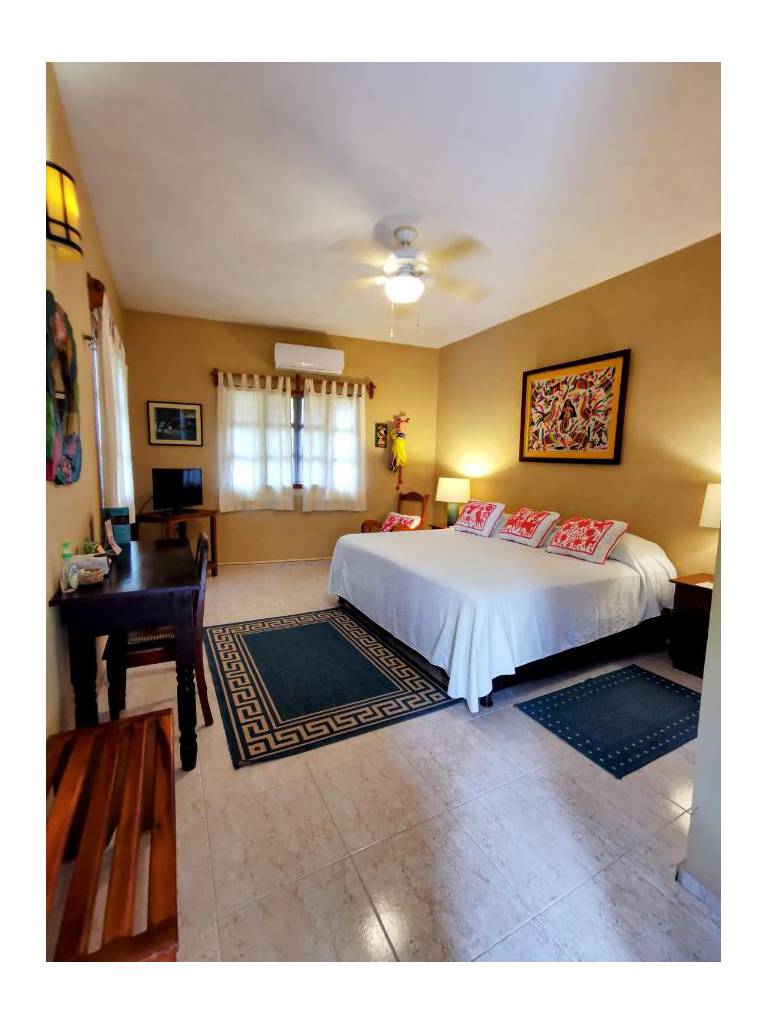 Casa Quetzal Boutique Hotel 