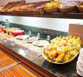 Ibis Vitoria Praia do Canto  в Виторие