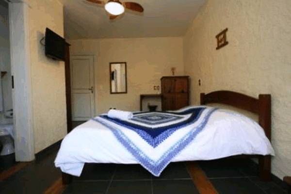 Aardvark Inn Hotel Pousada 