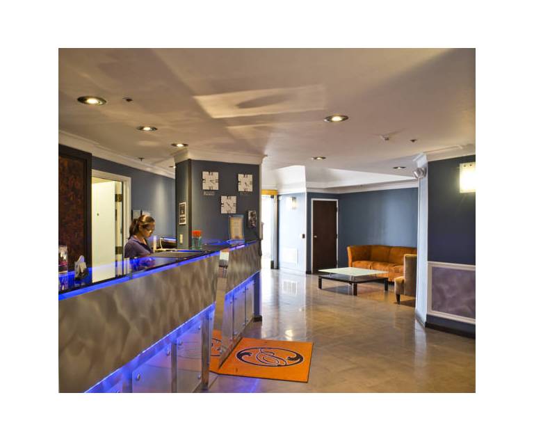 Crestview Hotel and Suites 