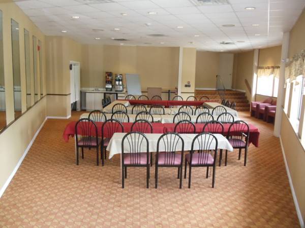 The Admiralty Inn & Suites  3* США, Массачусетс