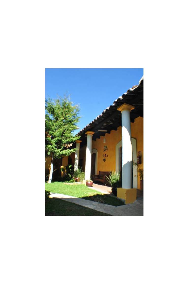 Rossco Backpackers Hostel 