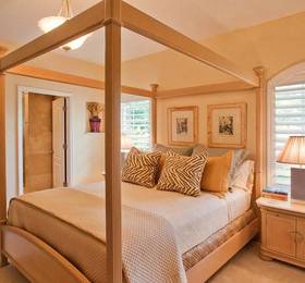 The Tranquility Palms Inn  в Сент-Питерсберге