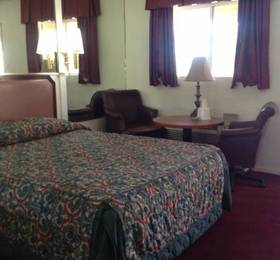 Отдых в Colonial Pool & Spa Motel  - США, Лонг Бич