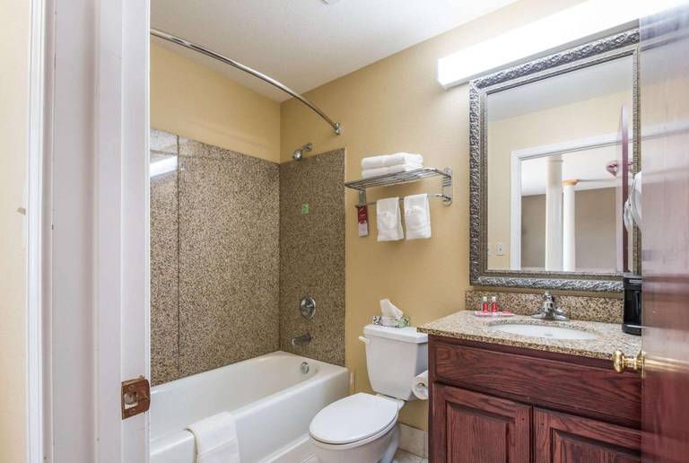 Berkshire Inn and Suites 