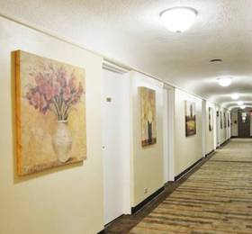 Westway Hotel and Hostel  в Квинсе