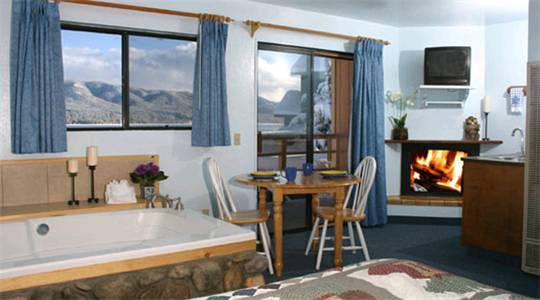 Big Bear Lakefront Lodge  США, Биг-Беар-Лейк