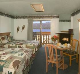 Big Bear Lakefront Lodge  в Биг-Беар-Лейке