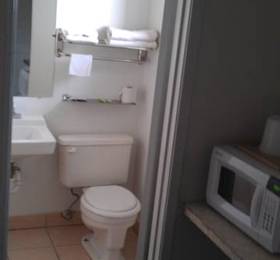 Budget Host Inn Williams  в Уильямсе