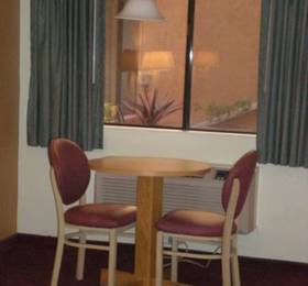 Travelers Inn - Phoenix  в Финиксе