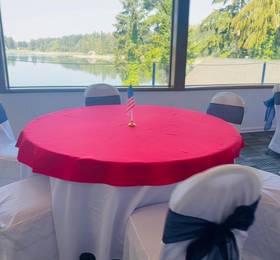Oyster Bay Inn & Suites  в Бремертоне