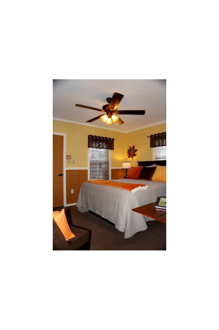 Prescott Pines Inn B&B 