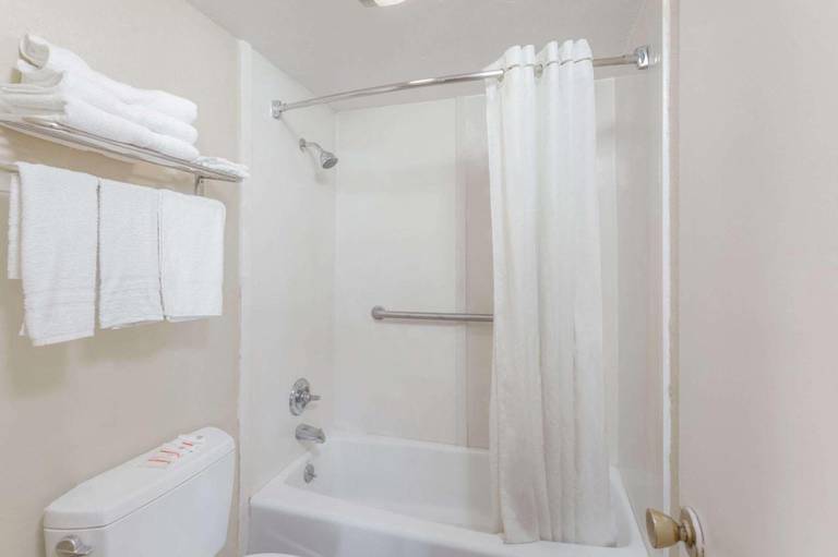 Travelodge Victorville 