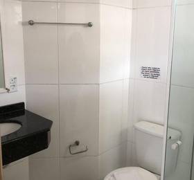 Residencial Dona Naime  в Бомбиньясе