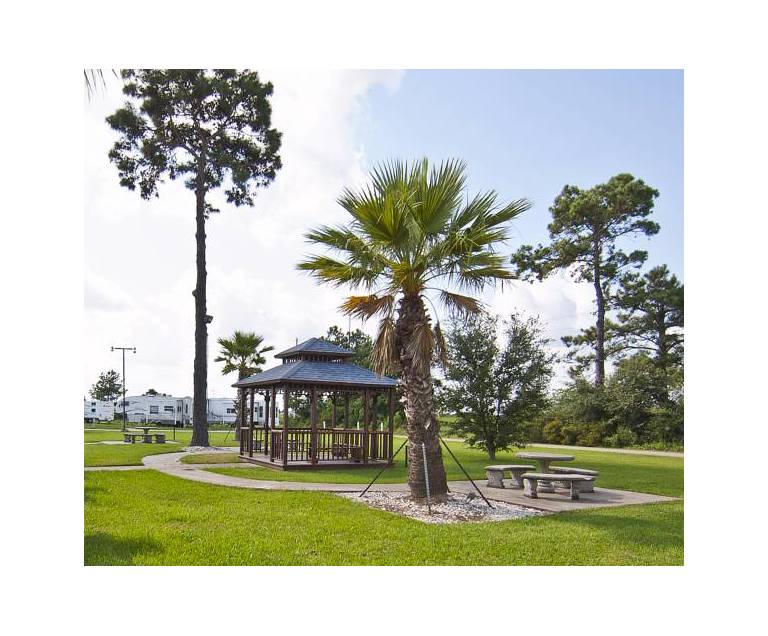 Winnie Inn and Suites 