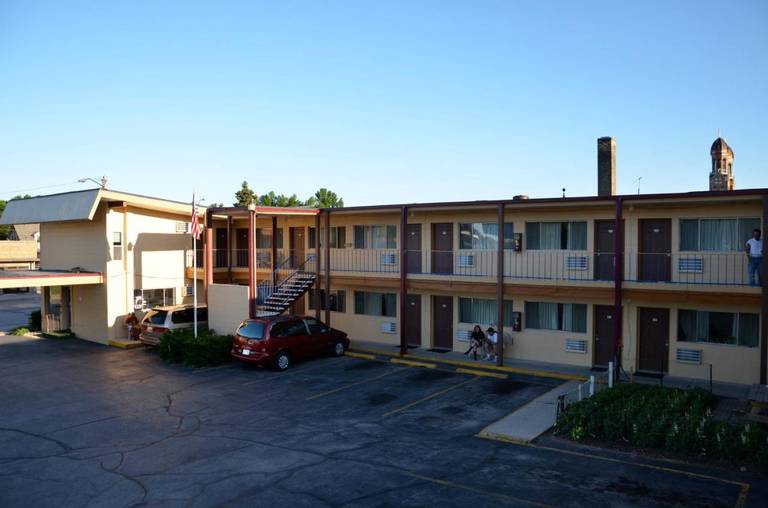 Village Inn Green Bay 