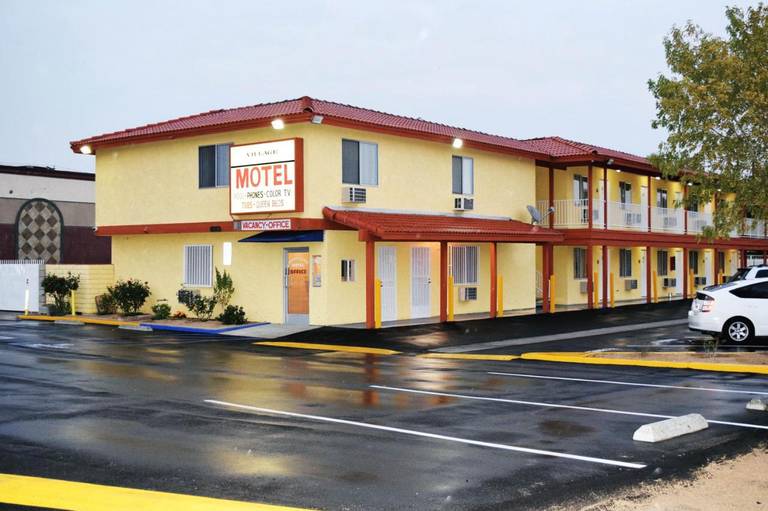 Mojave Village Motel 