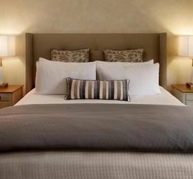 Pelican Inn & Suites  в Камбрие
