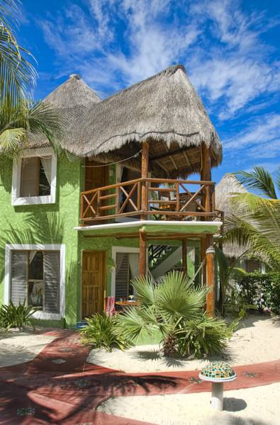 Mahekal Beach Resort  4*