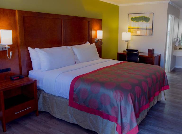 Ramada Mountain View 