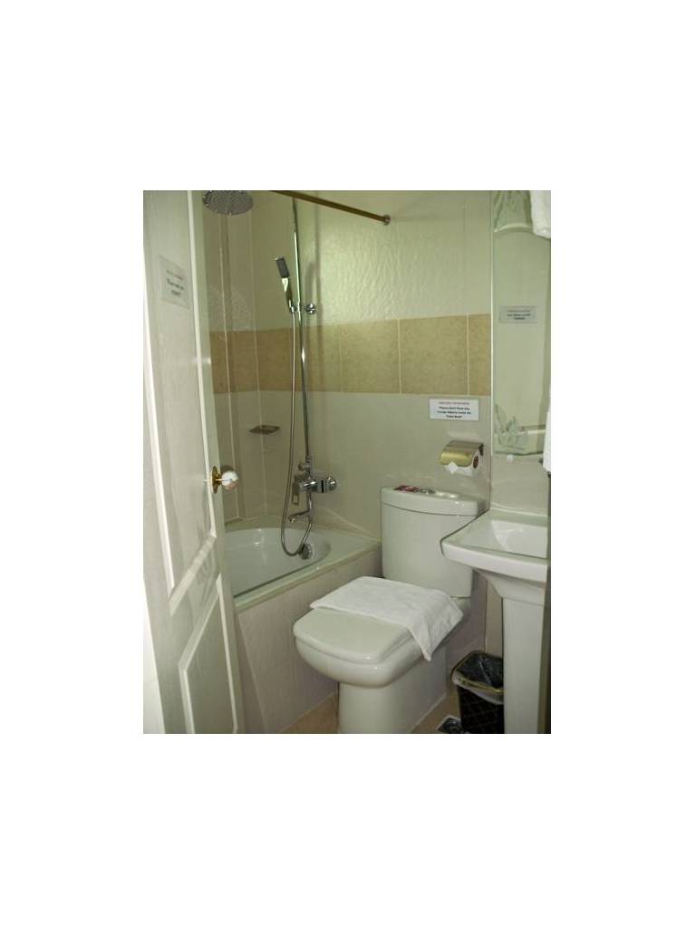 Diamond Spring Hotel 