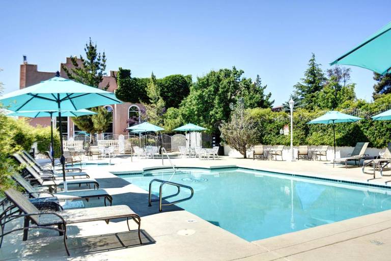 Forest Villas Hotel 