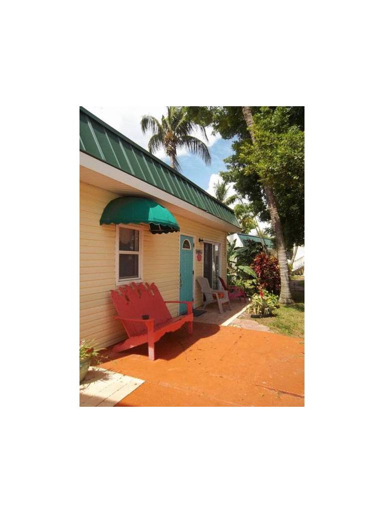 Silver Sands Villas 
