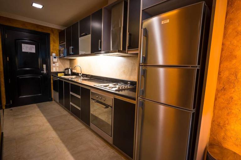 Fields Plaza Suites 